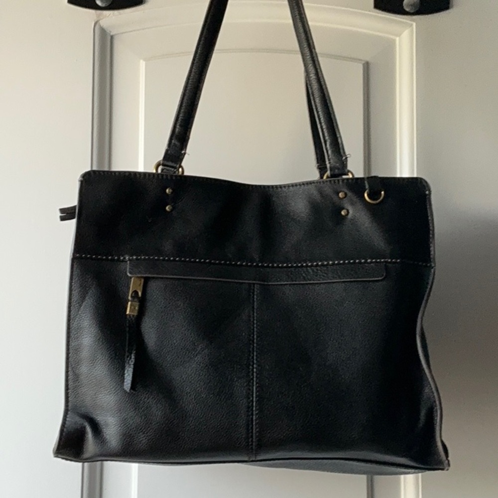 The Sak Elegant Black Leather Tote Bag